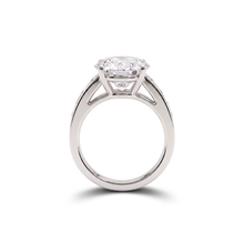 Yves Channel Set Ring – Round Brilliant Diamond